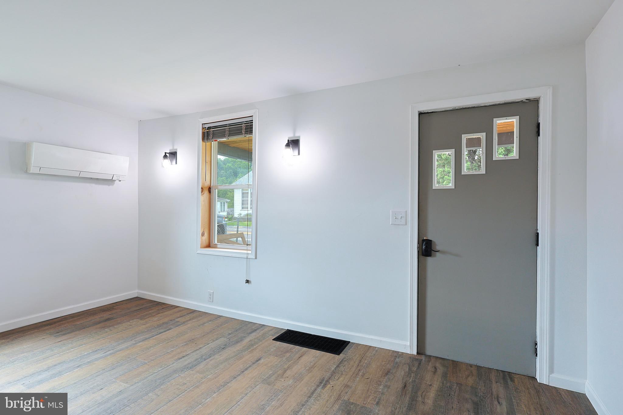 3970 PATTERSON CREEK VILLAGE PIKE