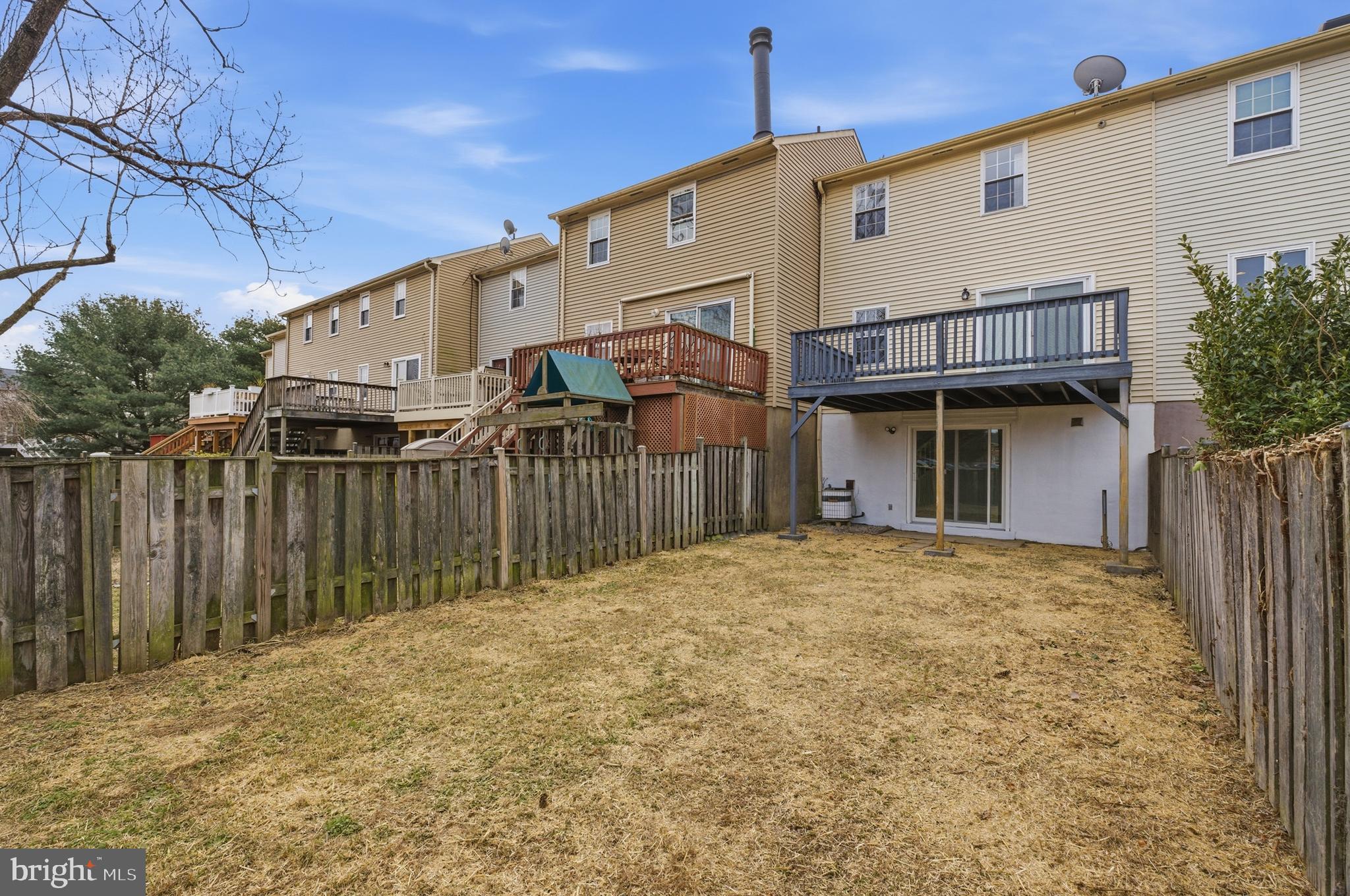 ELIZABETHS LANDING - Residential