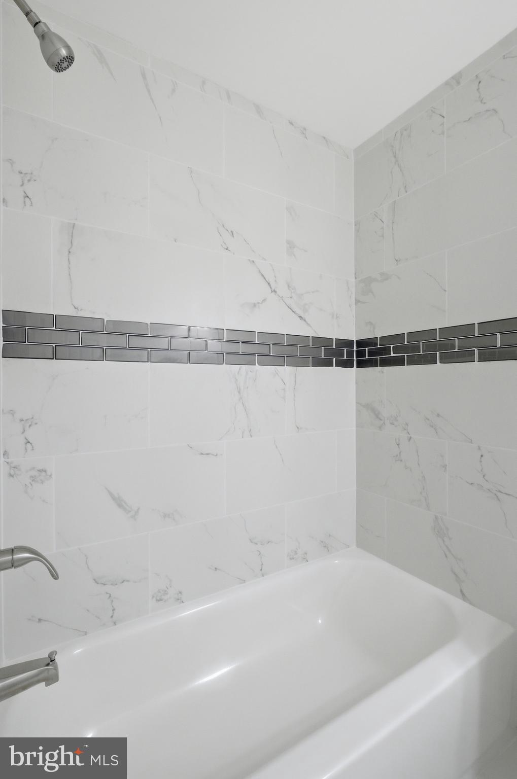 ELIZABETHS LANDING - Residential