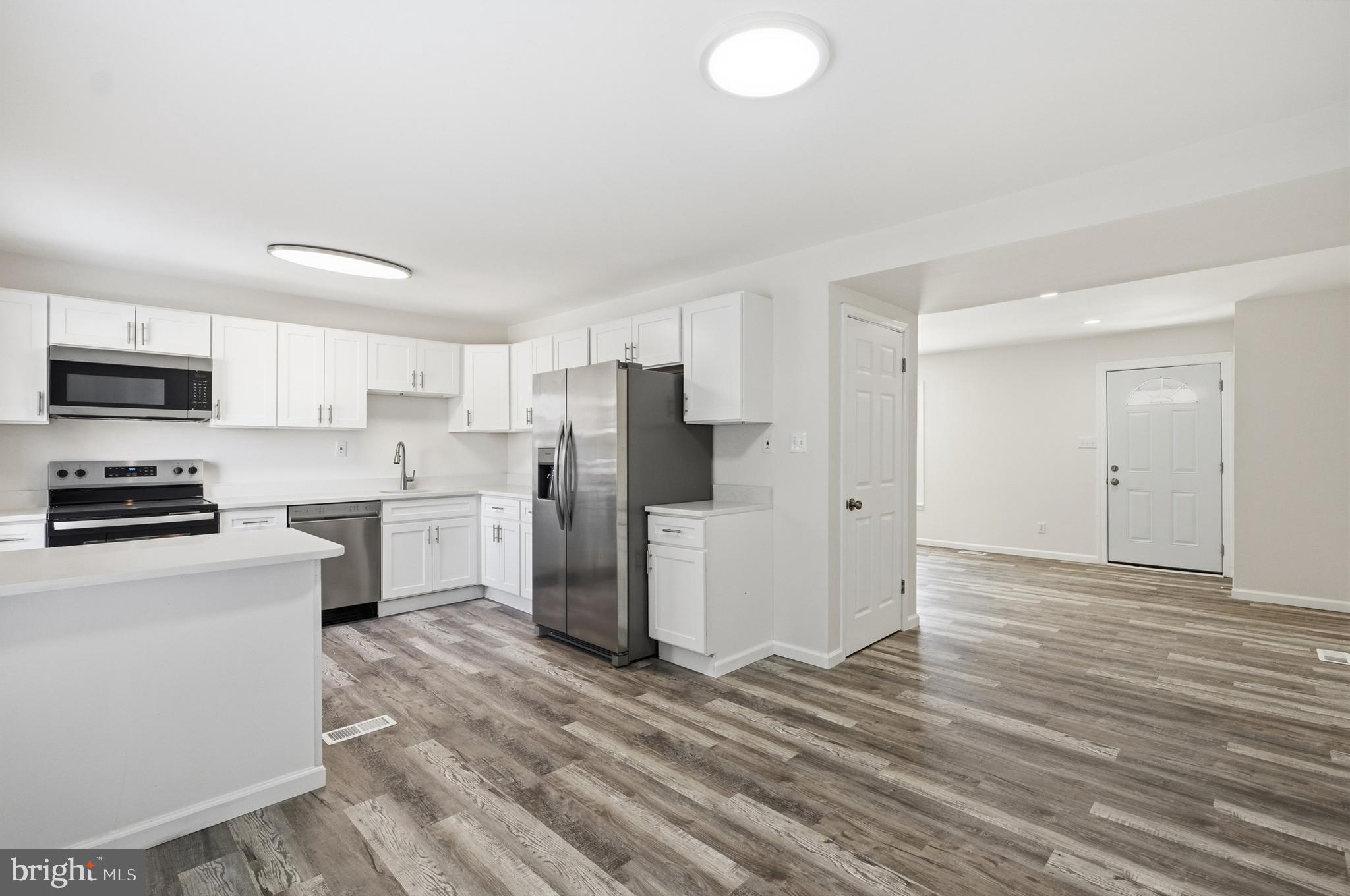 ELIZABETHS LANDING - Residential