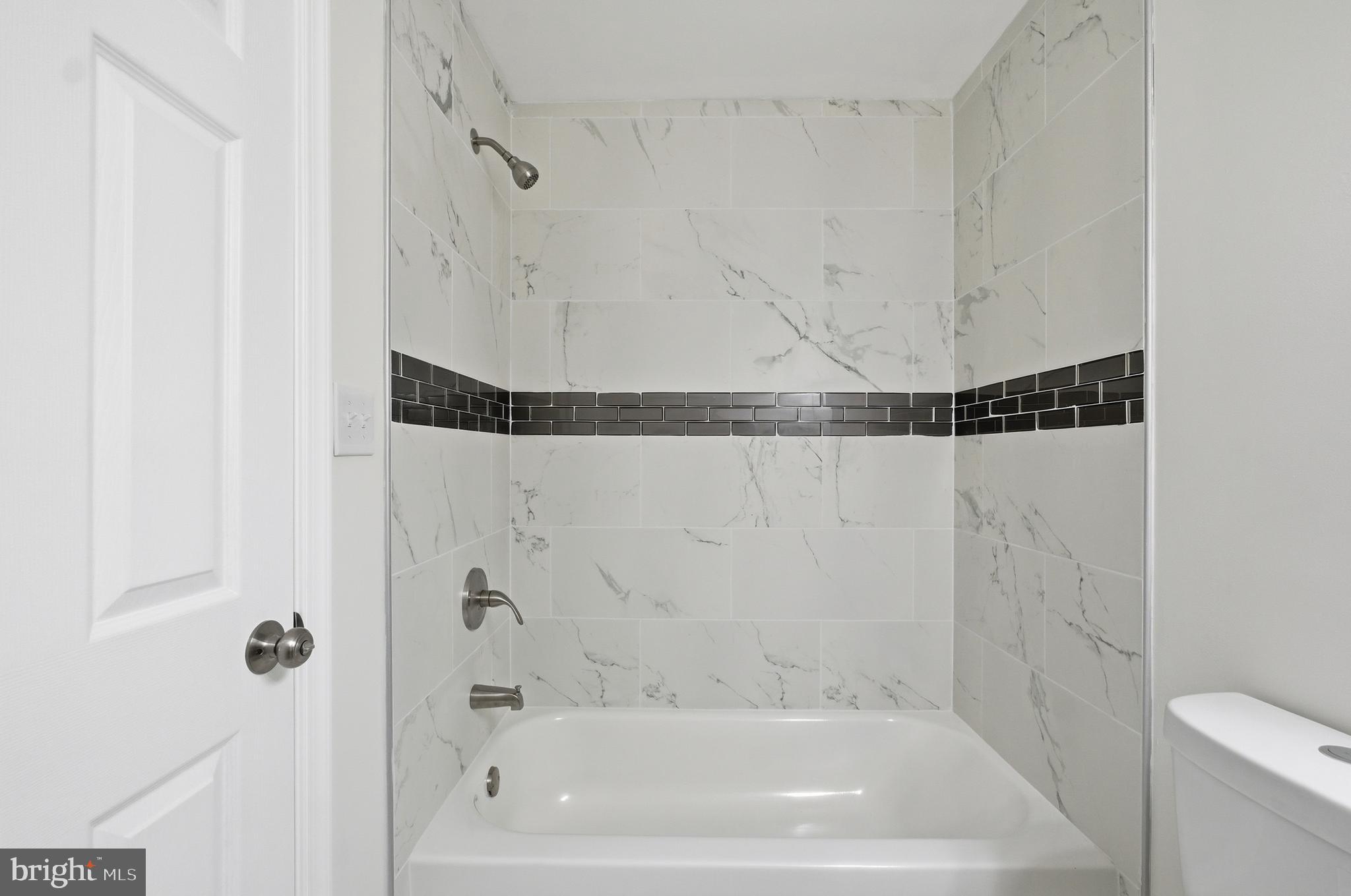 ELIZABETHS LANDING - Residential