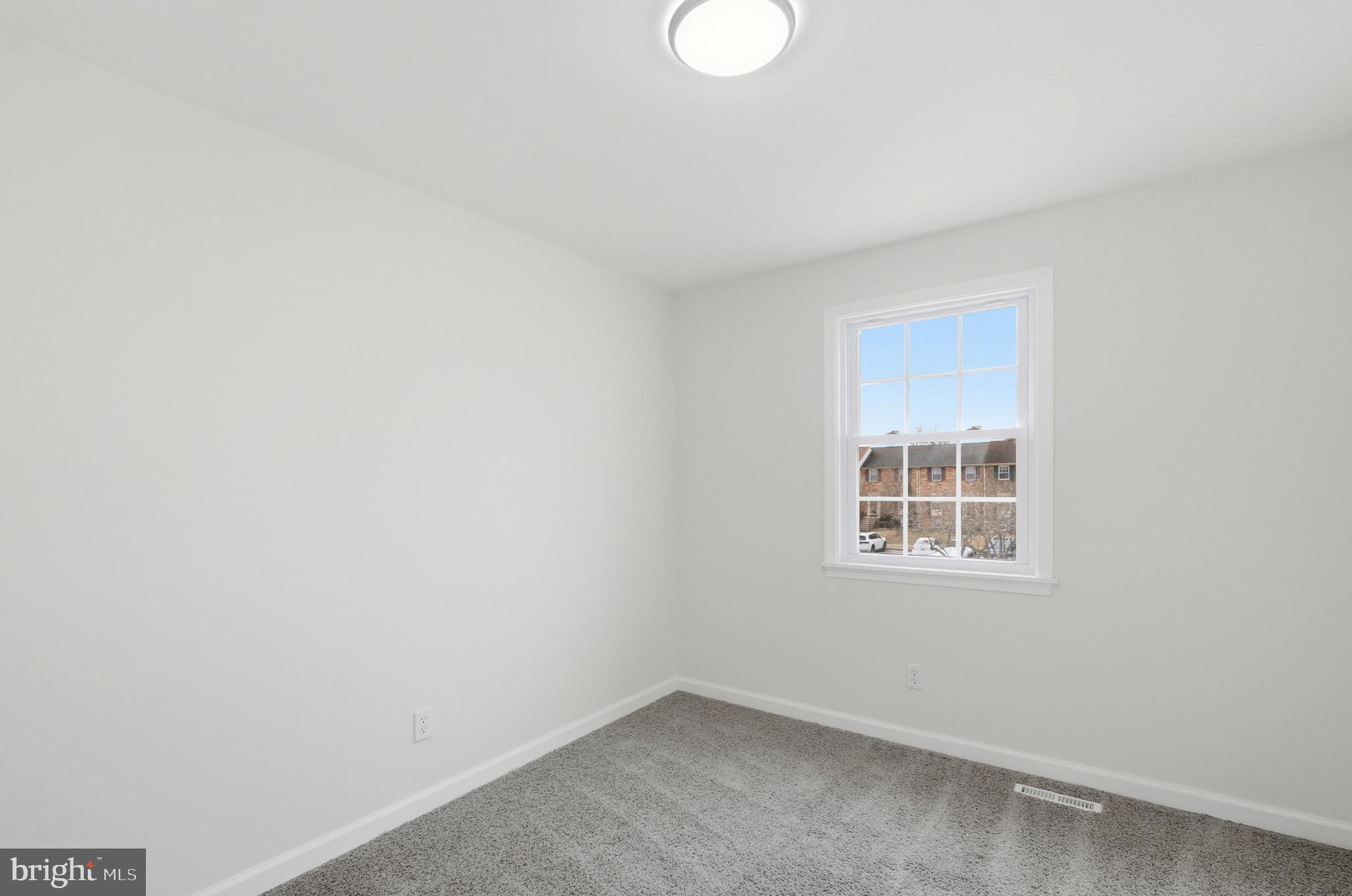 ELIZABETHS LANDING - Residential