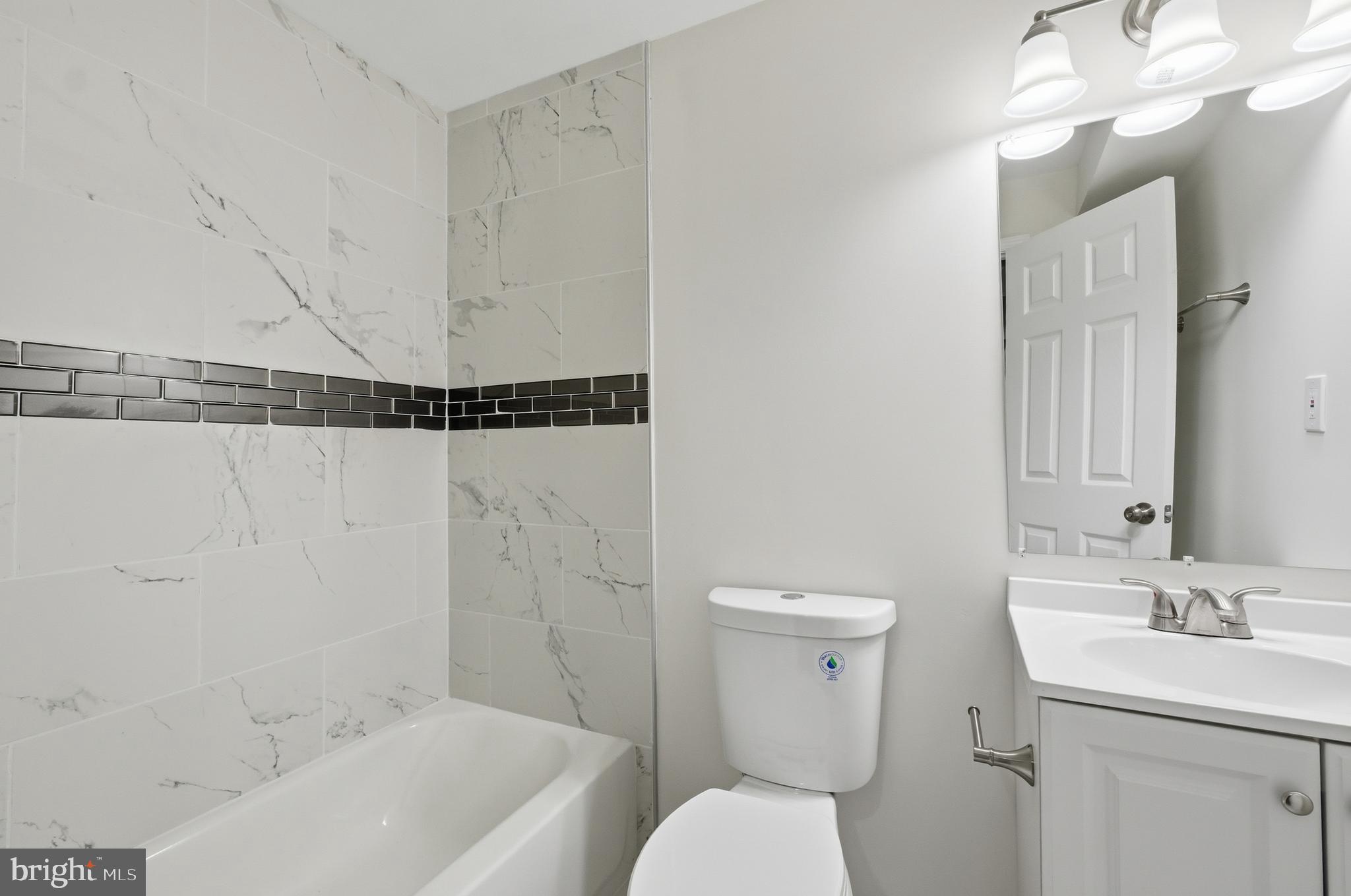 ELIZABETHS LANDING - Residential