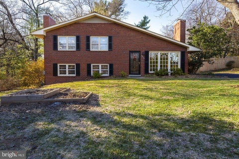 Photo of 9016 Weir Street, MANASSAS, VA 20110 (MLS # VAMN2011310)