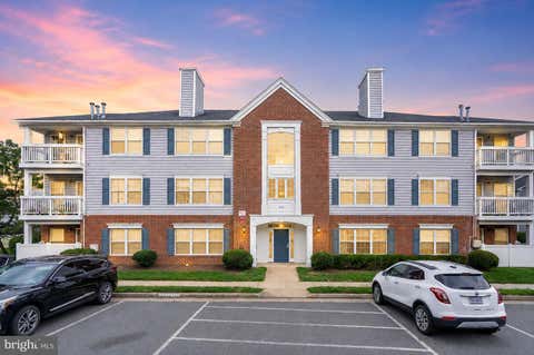 Photo of 645 Constellation Square SE #H, LEESBURG, VA 20175 (MLS # VALO2134286)