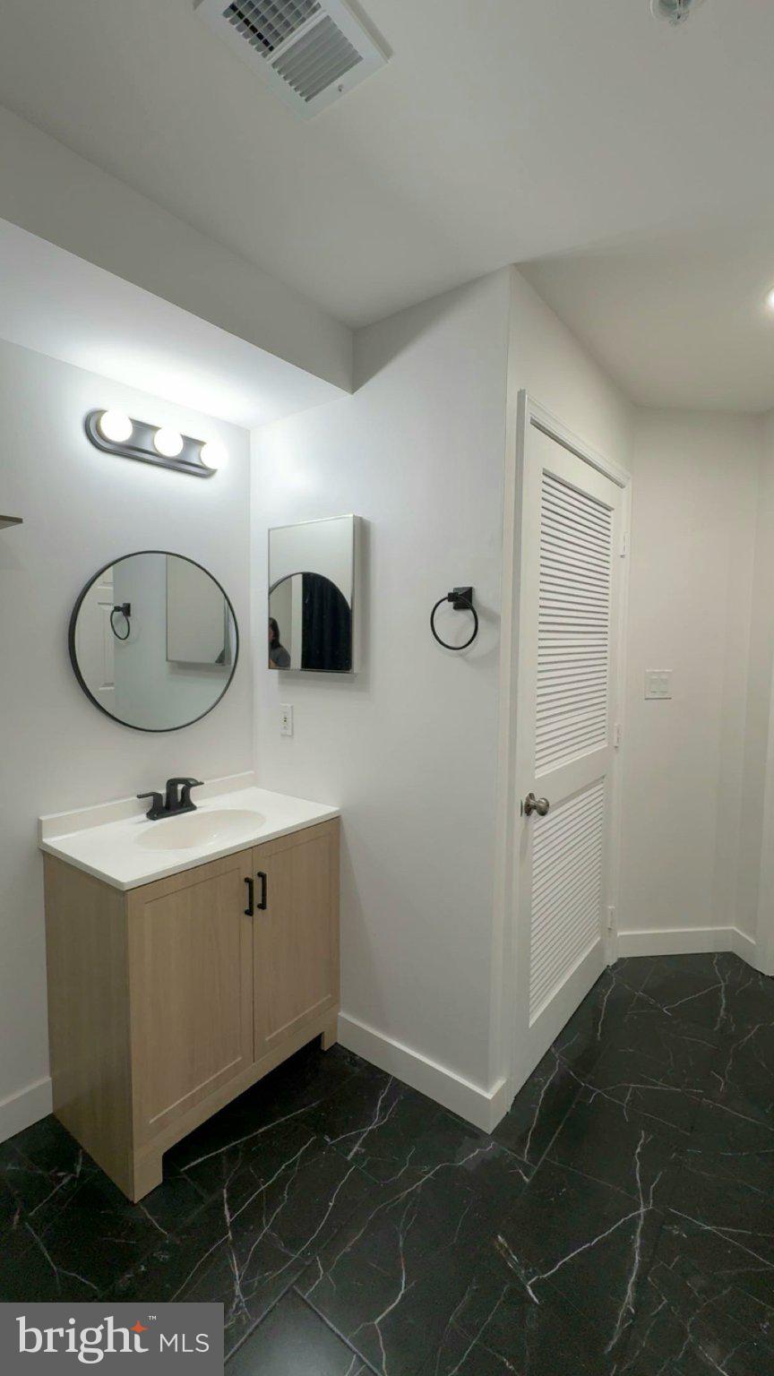 645 CONSTELLATION SQUARE SE H