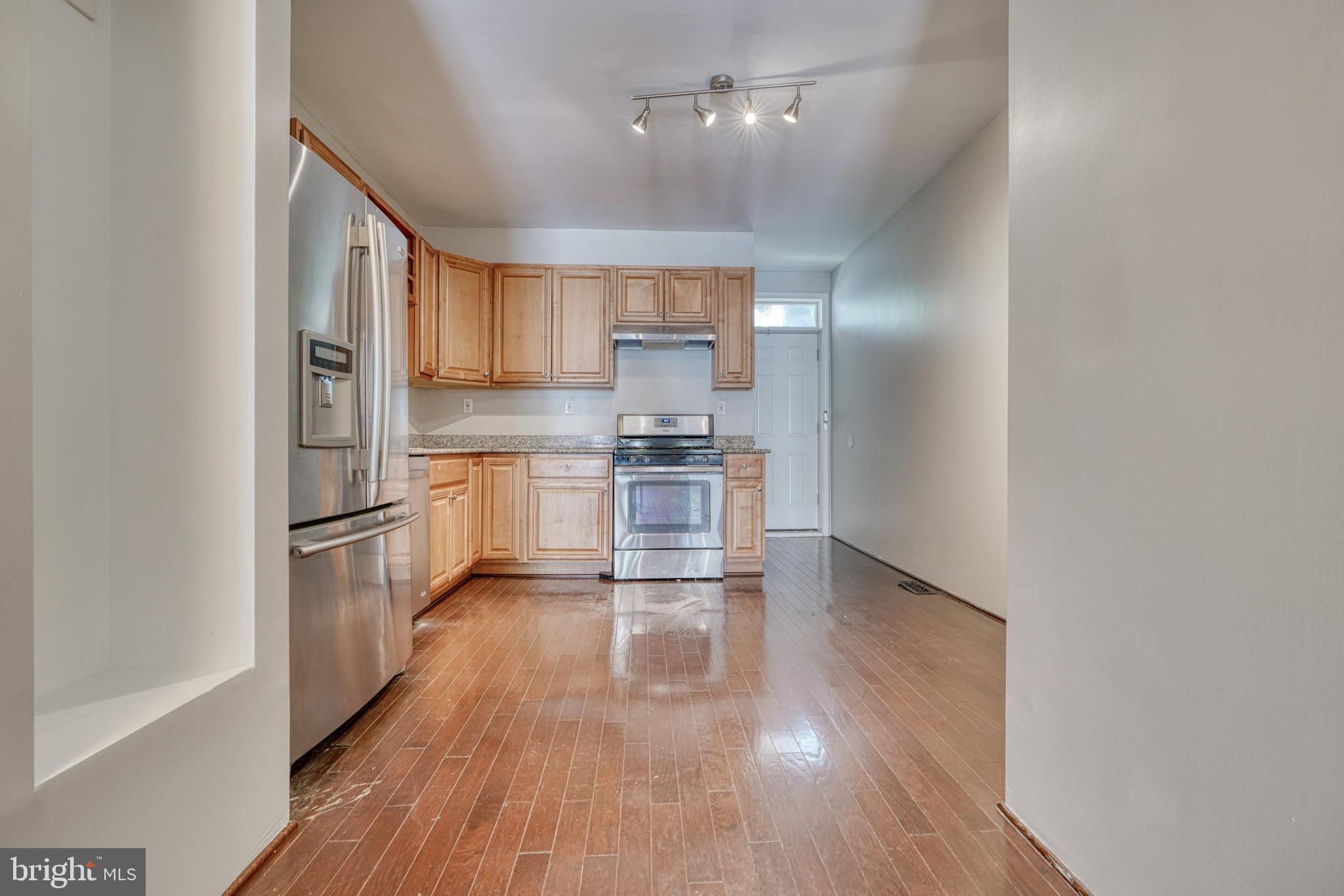 WASHINGTON VILLAGE - Residential