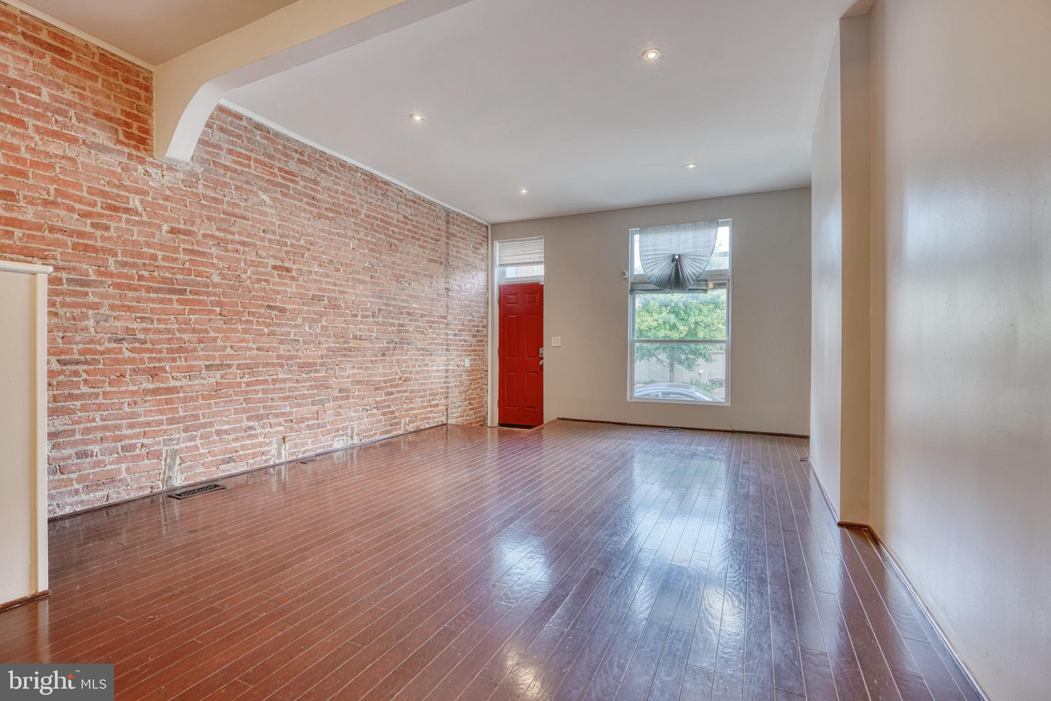 WASHINGTON VILLAGE - Residential