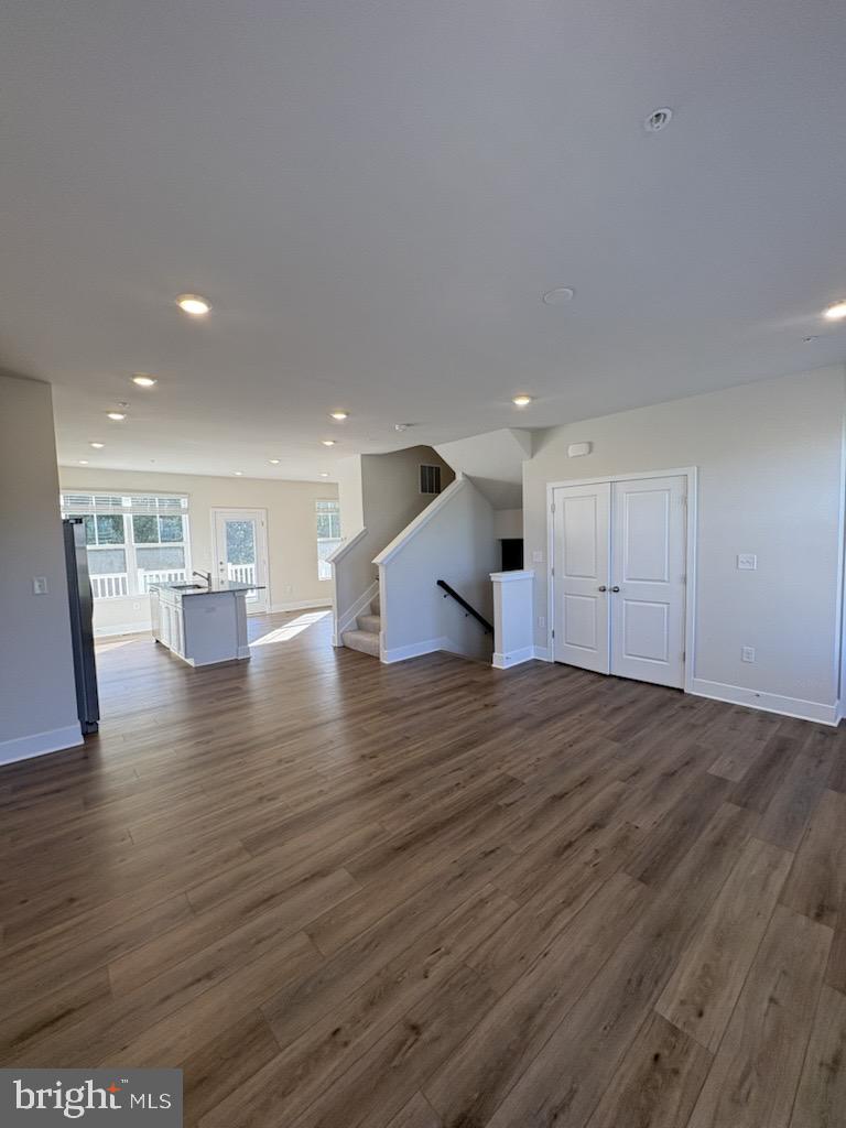 2209 WINTERBERRY LANE