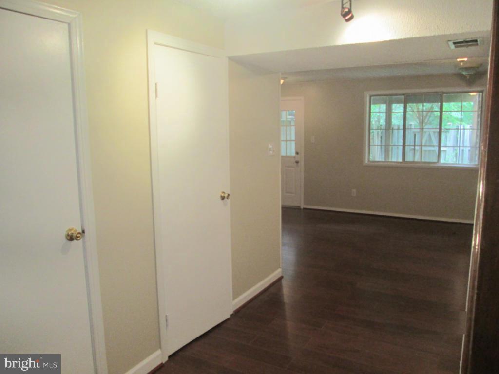 GERMANTOWN ESTATES - Residential Lease