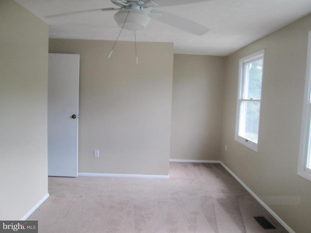 GERMANTOWN ESTATES - Residential Lease