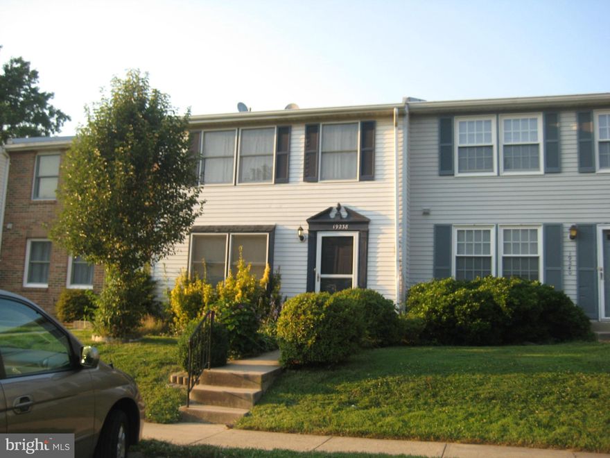 This lovely home is situated in highly desirable Germantown Estates subdivision.It offers 3 bedrooms, 1 full and 2 half baths, large deck and a fenced yard. For the outdoor enthusiast, the area is surrounded by numerous large parks to include Black Hills Regional Park, Seneca Lake, Little Seneca Regional Park, and Seneca Creek State Park. Finished basement with beautiful floor. PRICE REDUCED.