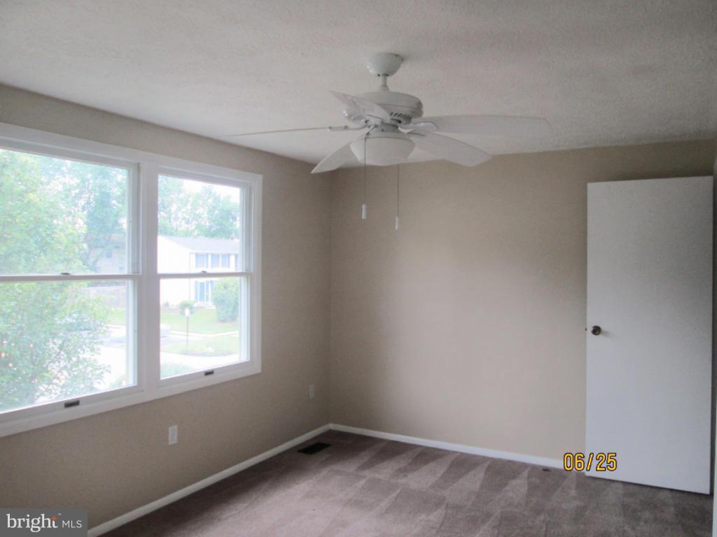 GERMANTOWN ESTATES - Residential Lease