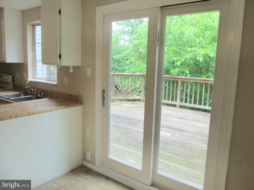 GERMANTOWN ESTATES - Residential Lease