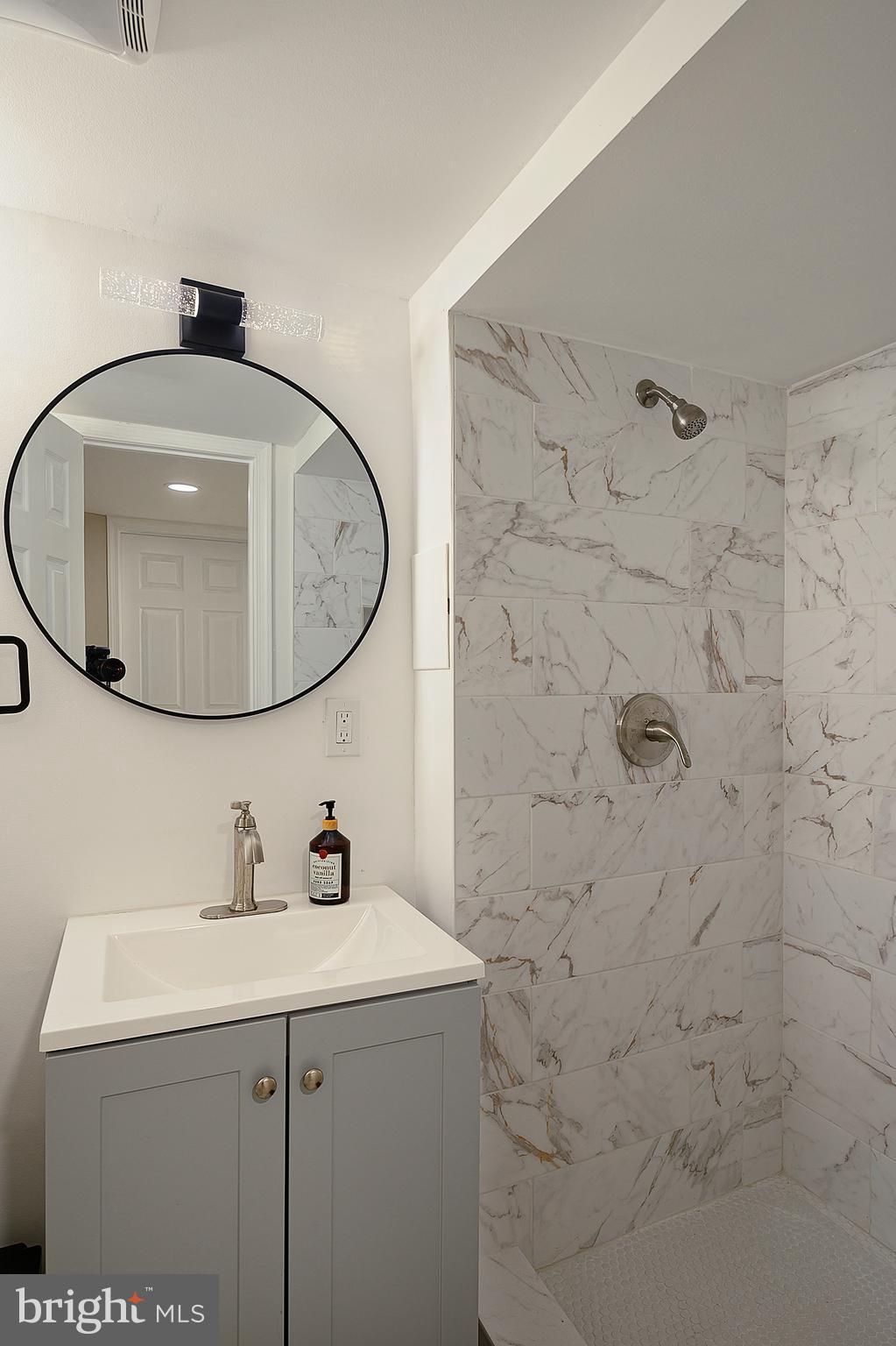 EDMONDSON HEIGHTS - Residential Lease