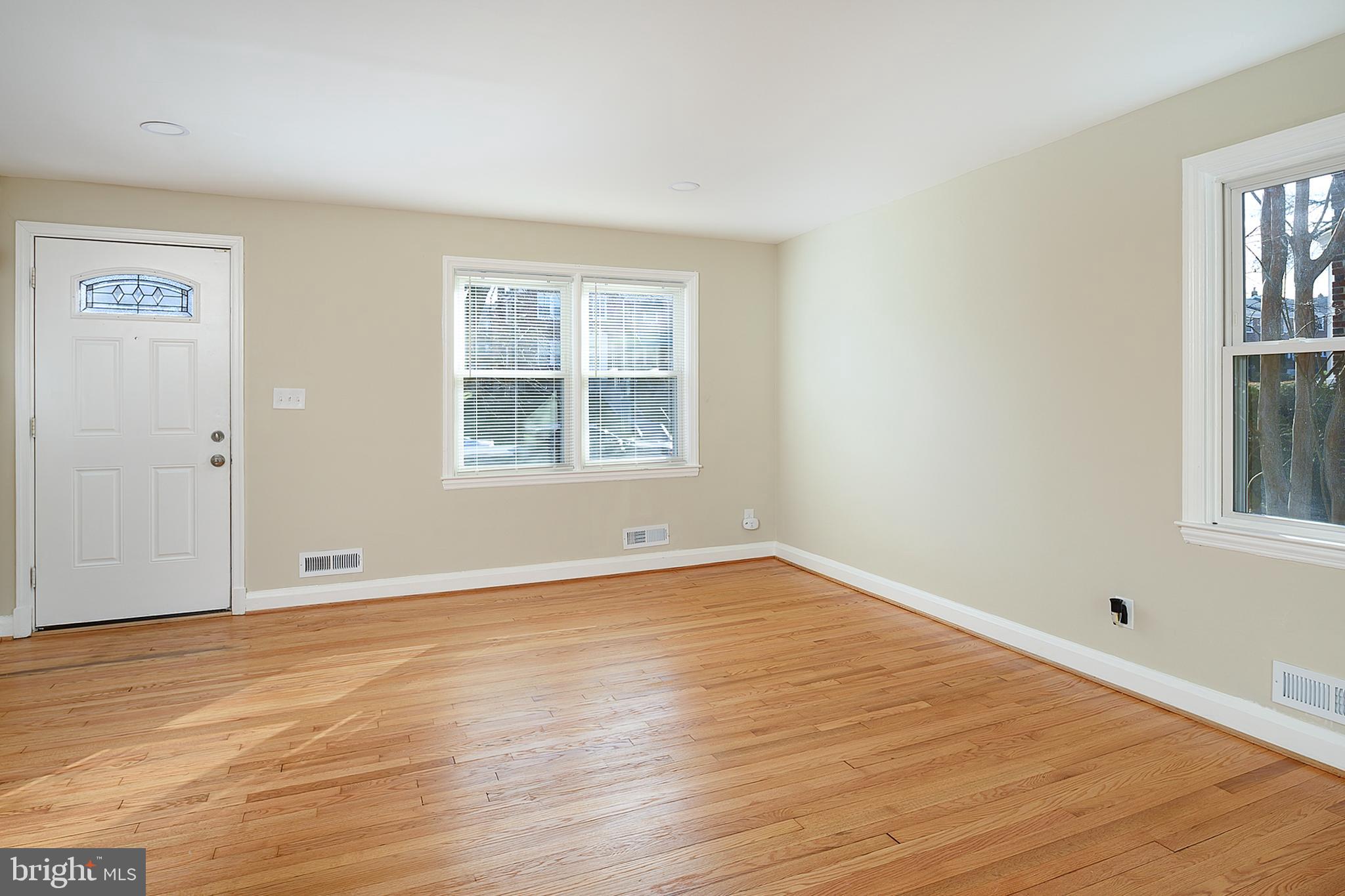 EDMONDSON HEIGHTS - Residential Lease