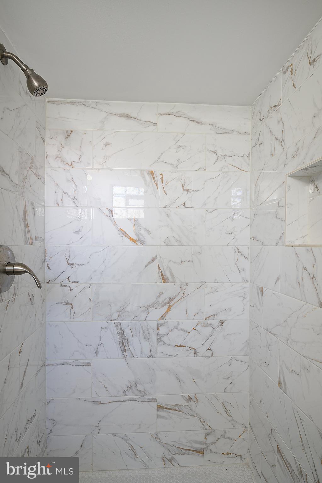 EDMONDSON HEIGHTS - Residential Lease