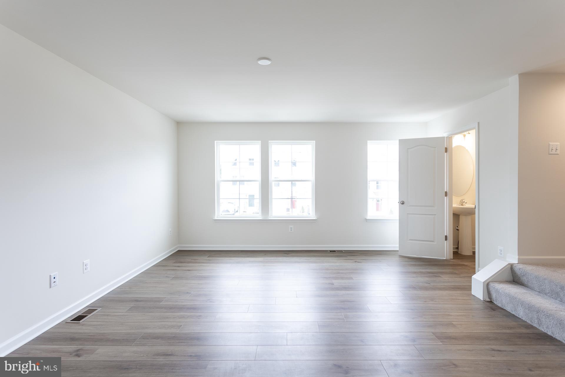 TOWNES AT TATE MANOR - Residential