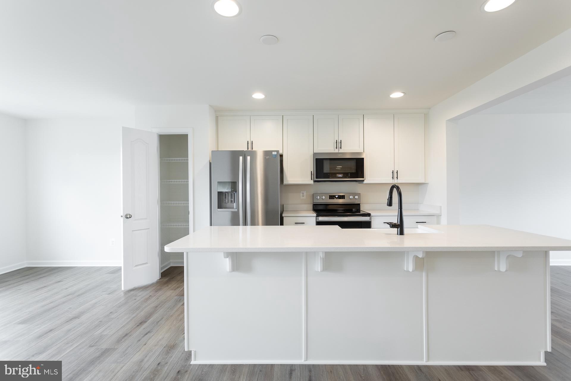 TOWNES AT TATE MANOR - Residential