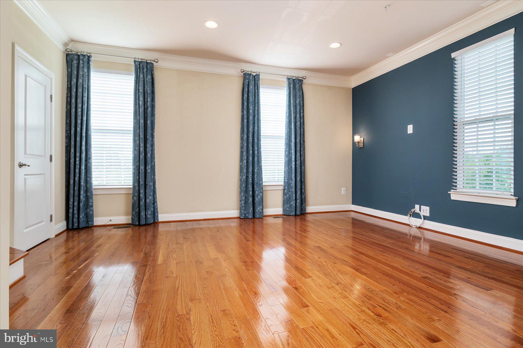 TANYARD SPRINGS - Residential Lease