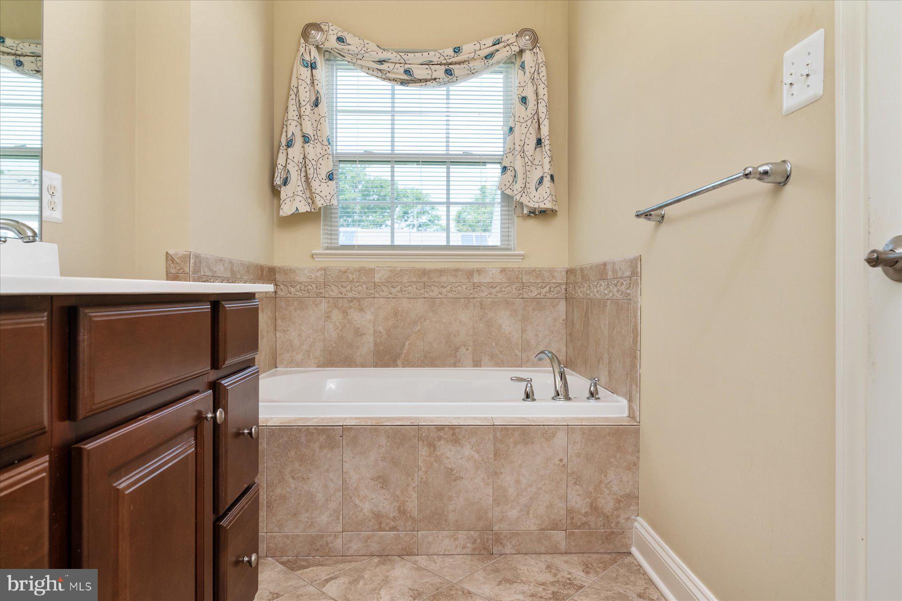 TANYARD SPRINGS - Residential Lease