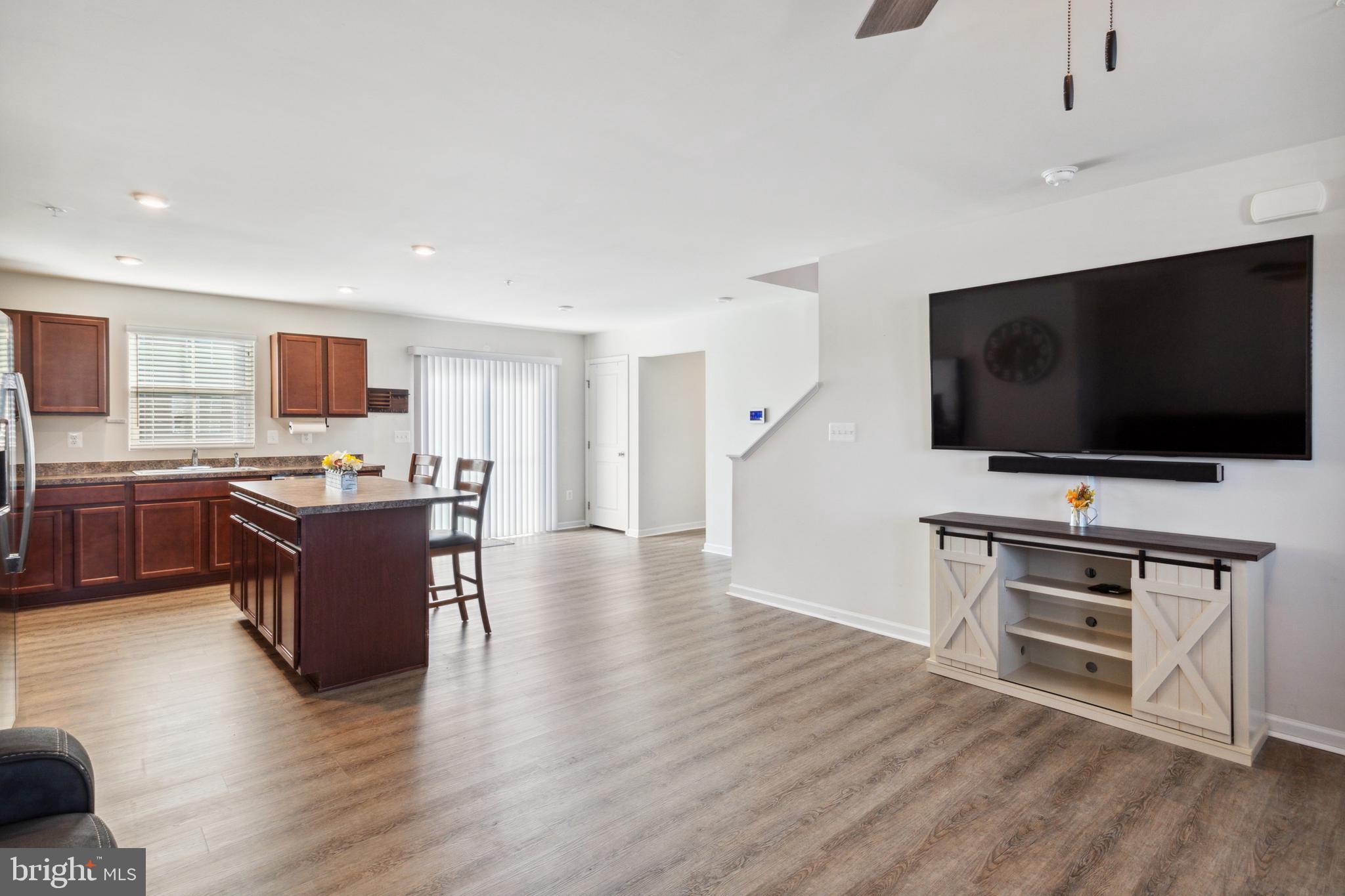 MEADE'S CROSSING - Residential