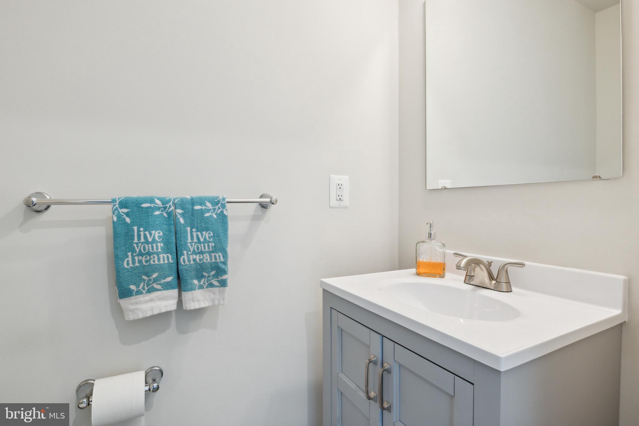 MEADE'S CROSSING - Residential