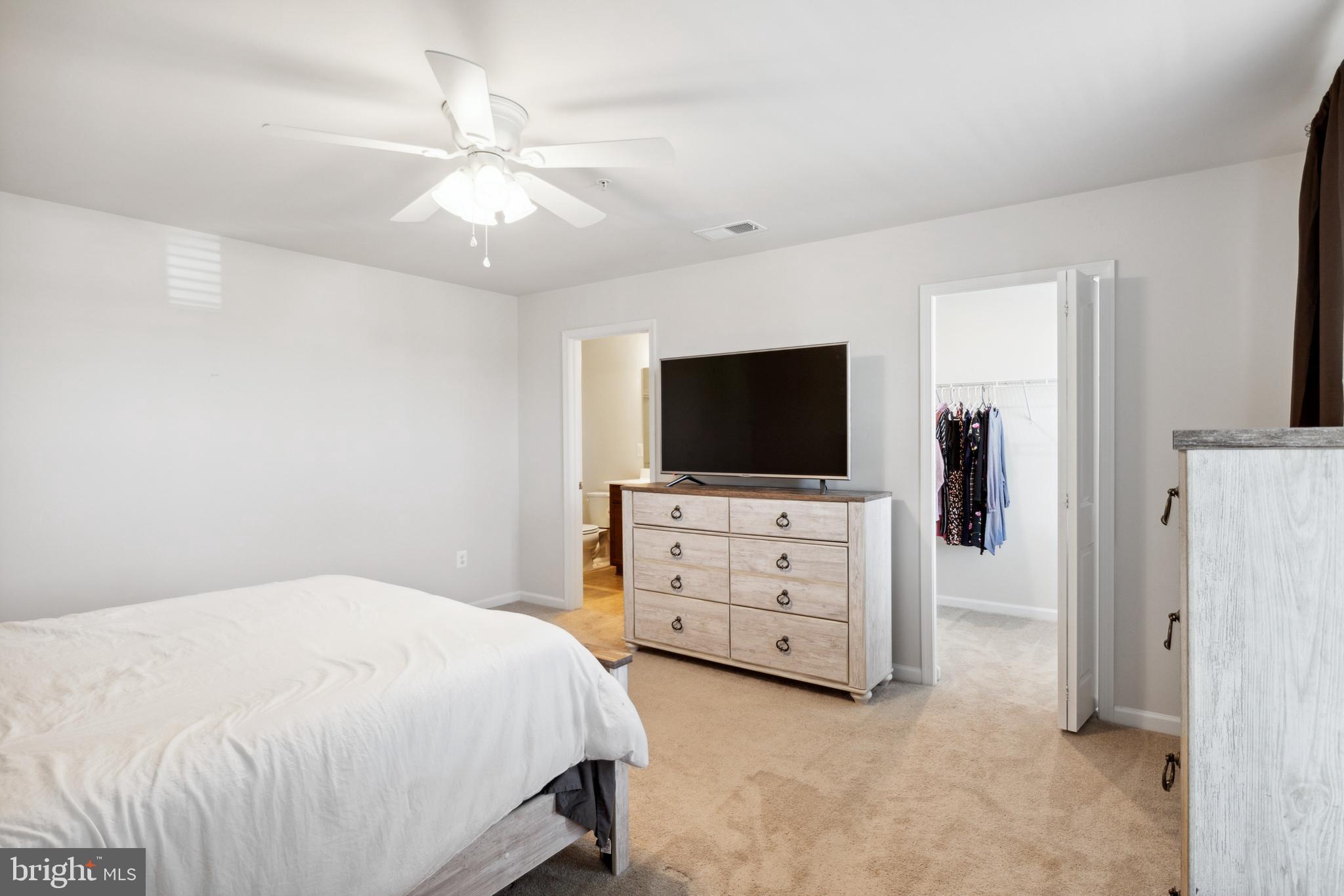 MEADE'S CROSSING - Residential