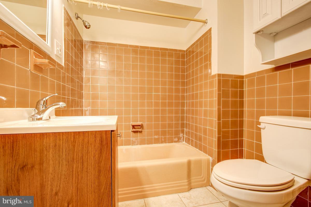 WEST SPRING - Residential