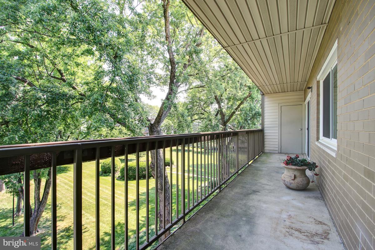 WEST SPRING - Residential