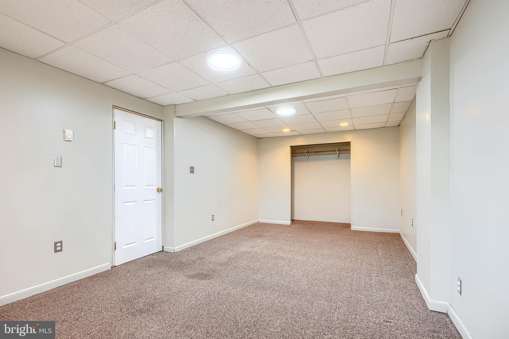 THOMAS ESTATES - Residential