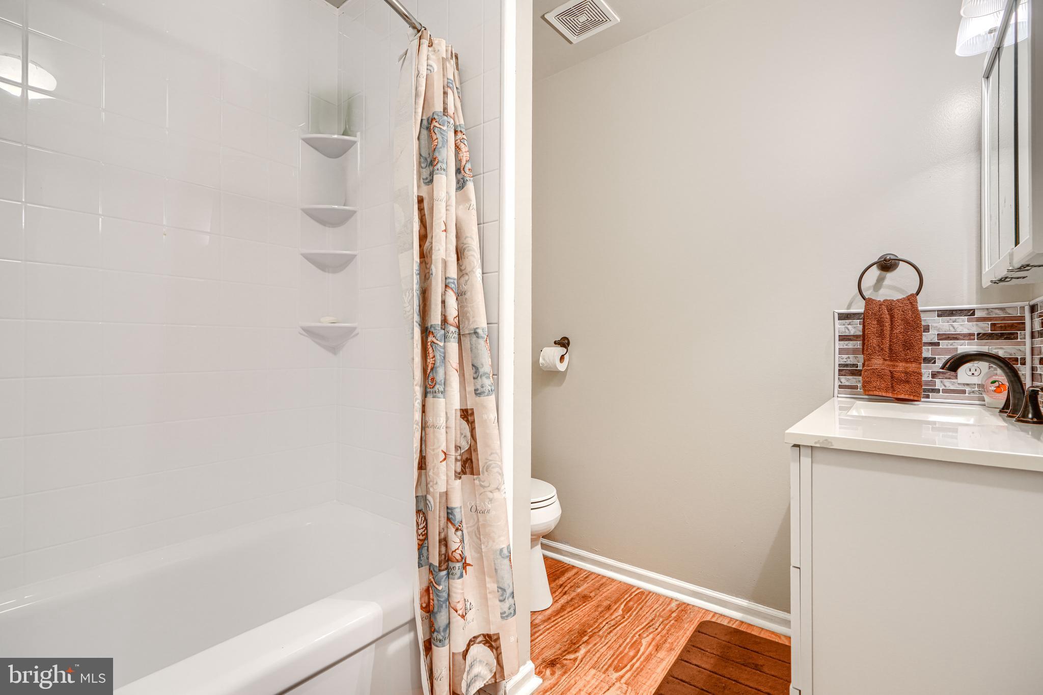 THOMAS ESTATES - Residential