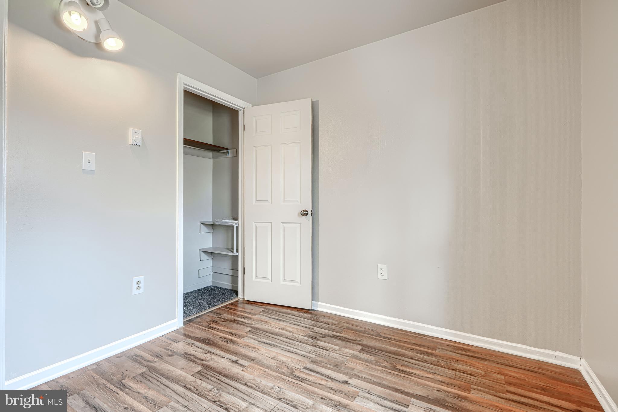 THOMAS ESTATES - Residential