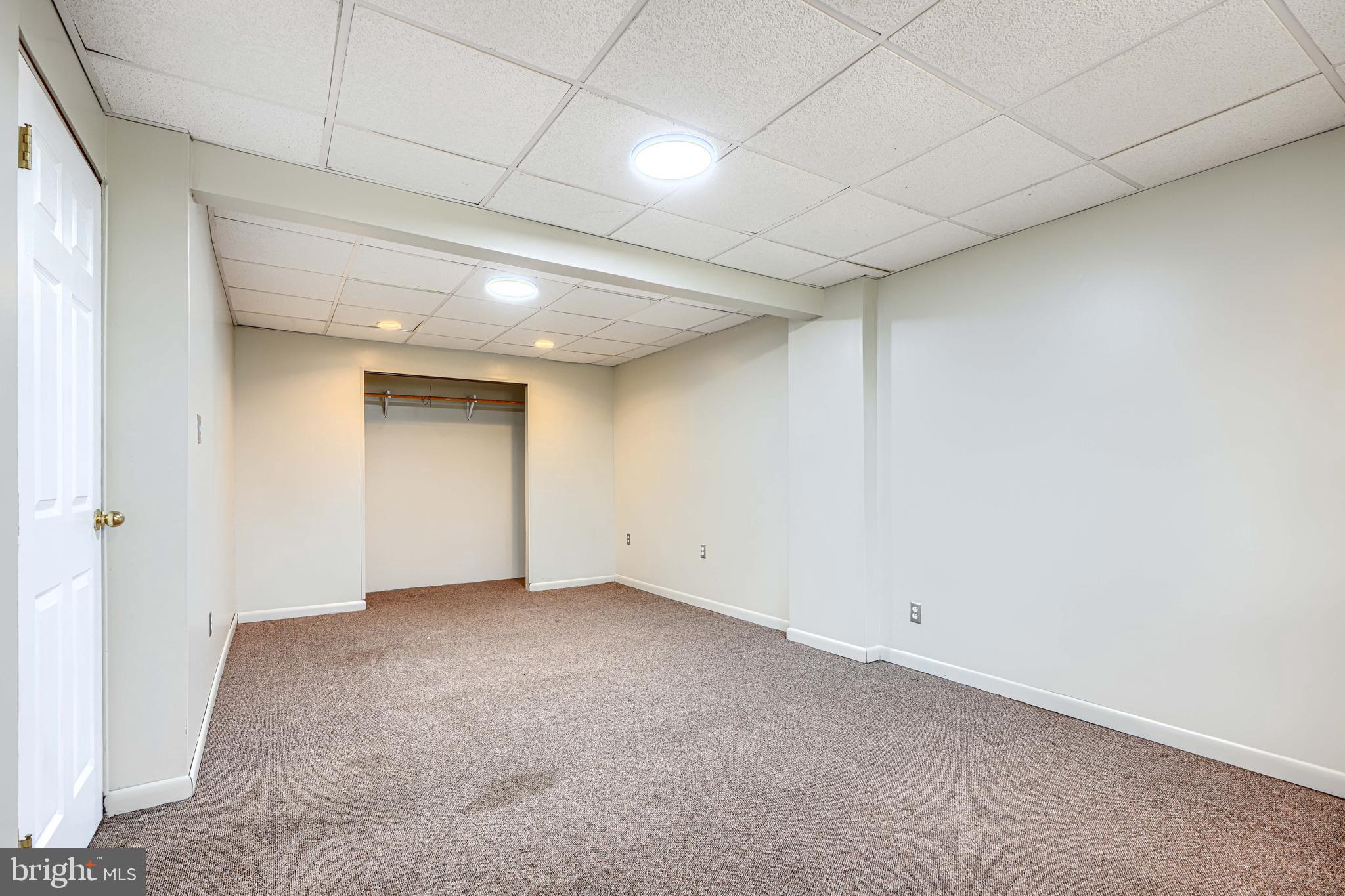 THOMAS ESTATES - Residential