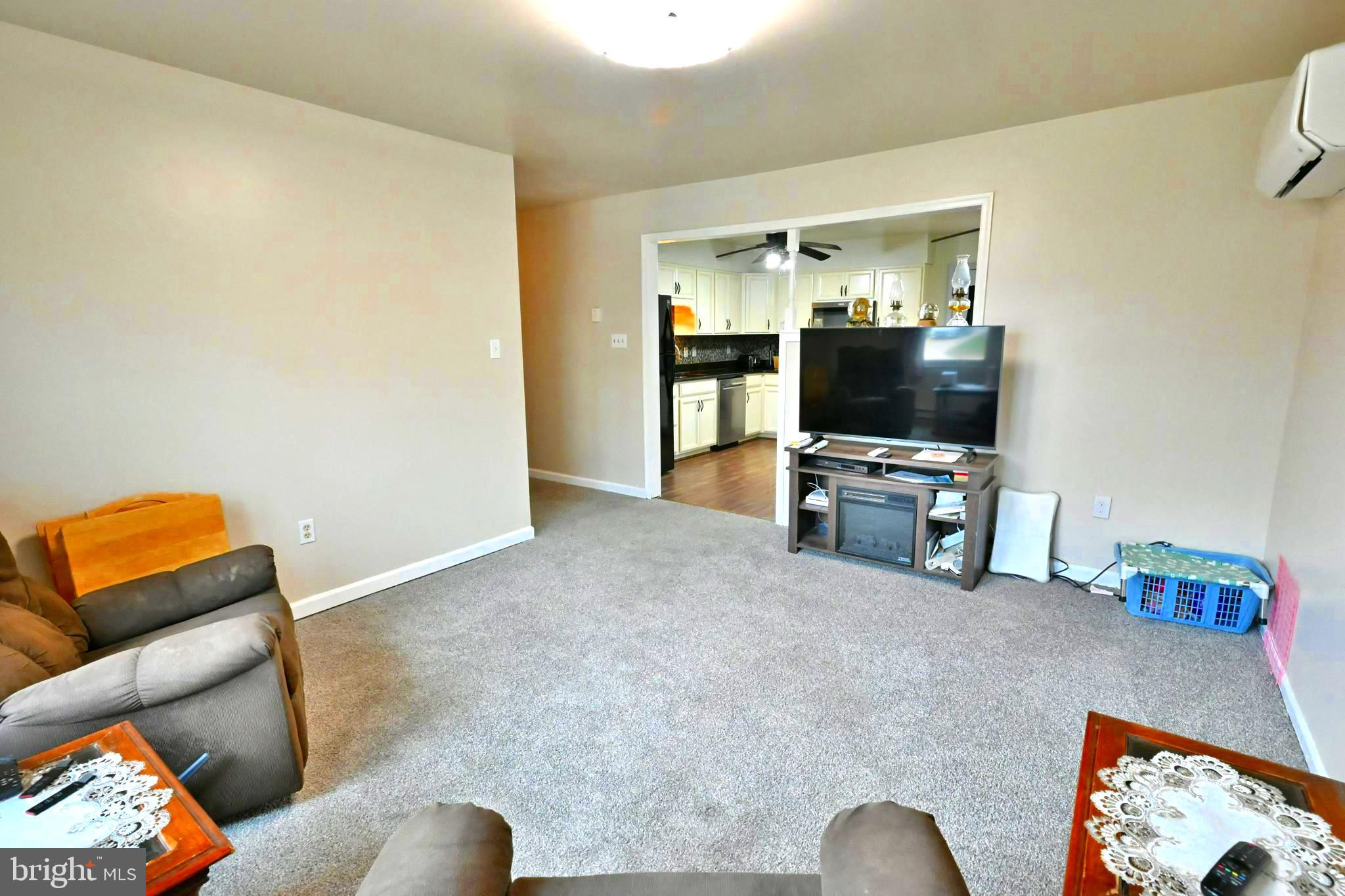 THOMAS ESTATES - Residential