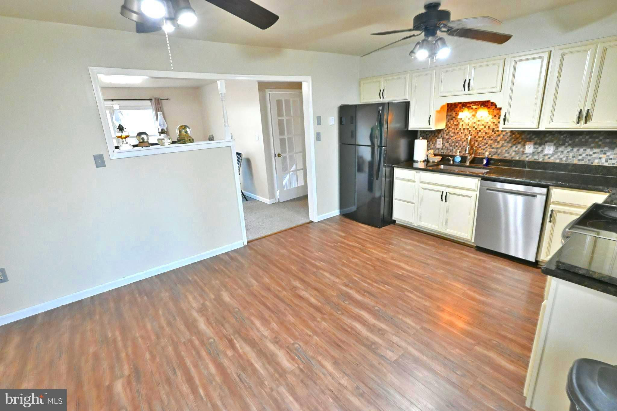 THOMAS ESTATES - Residential