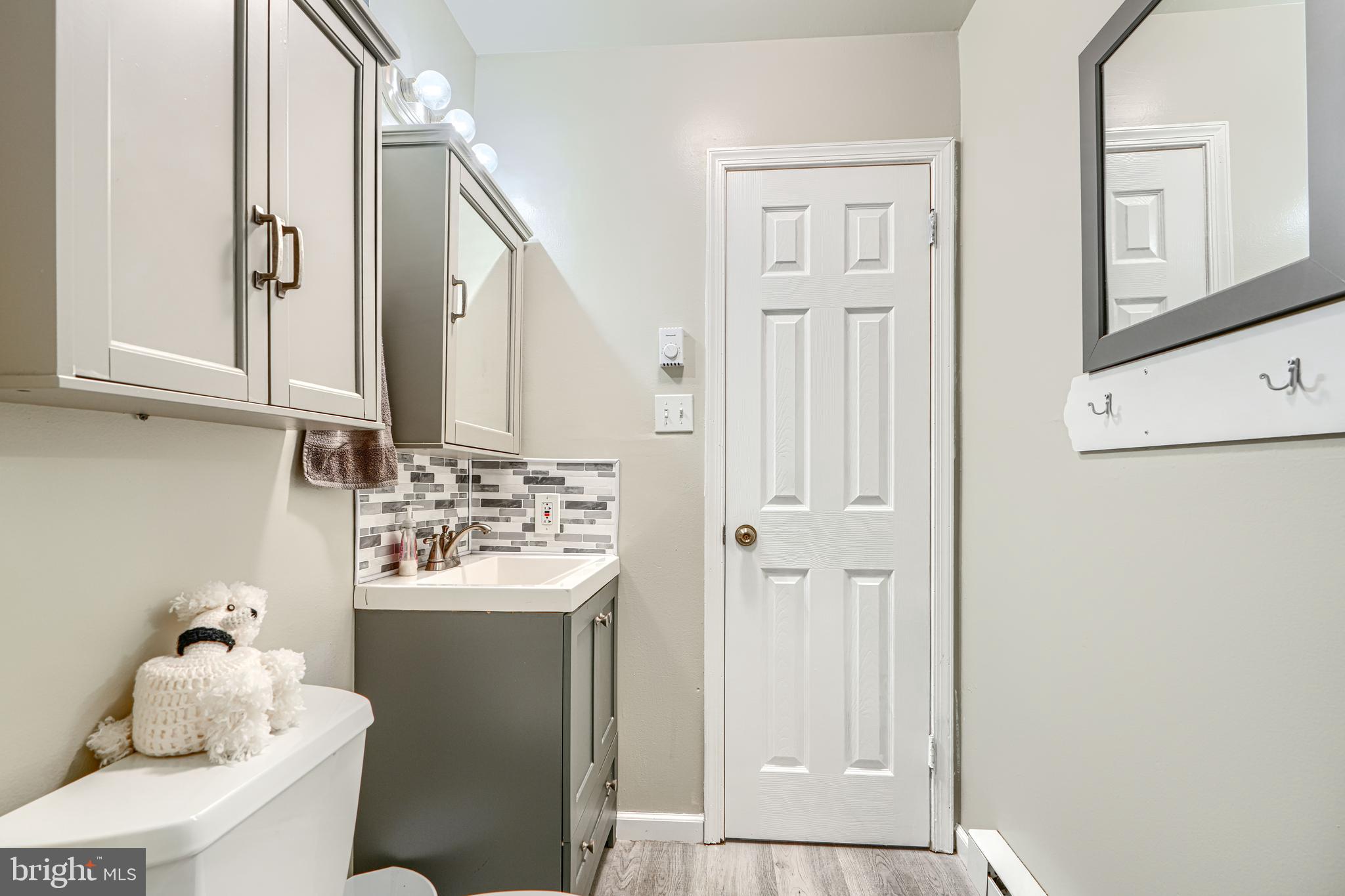 THOMAS ESTATES - Residential