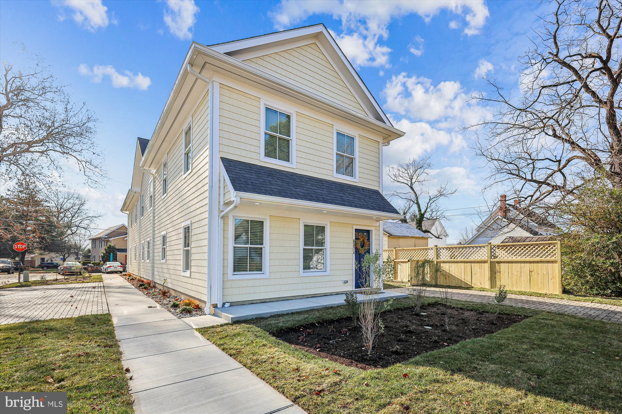 EASTON - Residential Lease