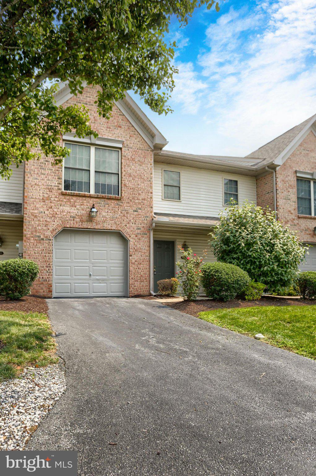 453 WAVERLY WOODS DRIVE