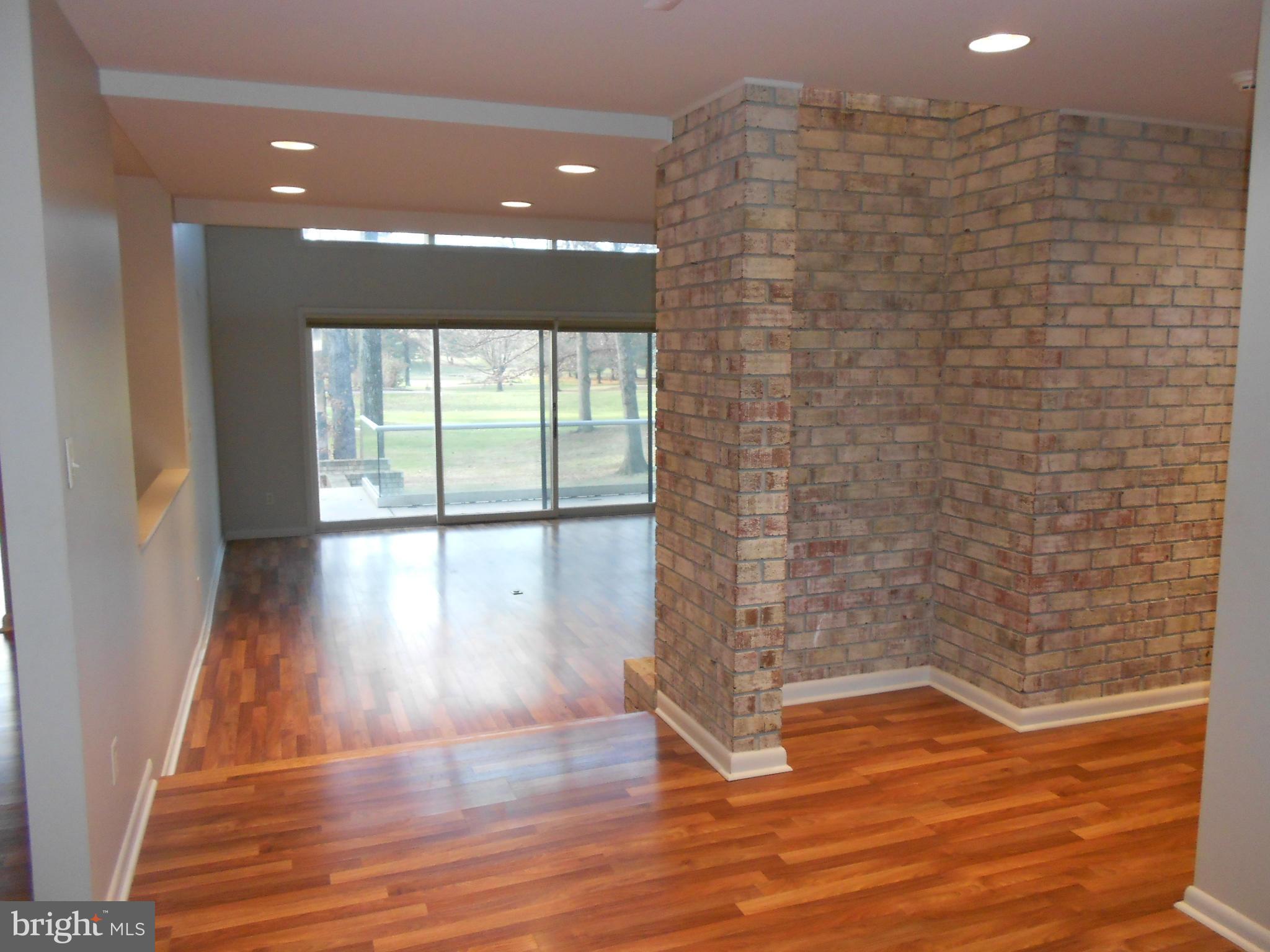 PENN NATIONAL - Residential Lease
