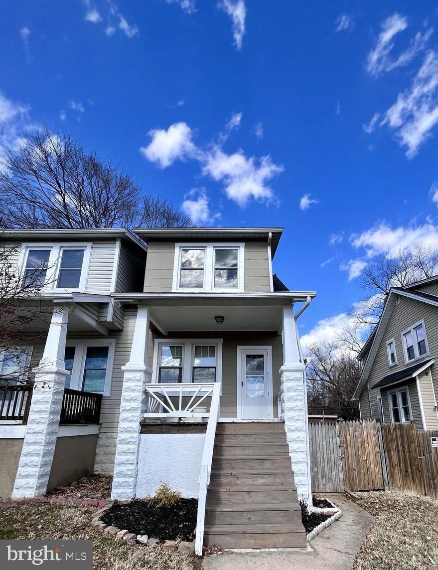 Updated 3 Bed/2 Bath Semi-Detached home for rent. This property features a new roof, new flooring, new kitchen, new baths, new gas furnace & AC, new windows and fenced in back yard. The lower level is fully finished with a 2nd full bathroom and separate outside entrance. **Good Credit Is A Must With A Minimum 600 Credit Score & Minimum Income 2.5x Rent Amount** Open House Saturday August 9th 1-3pm