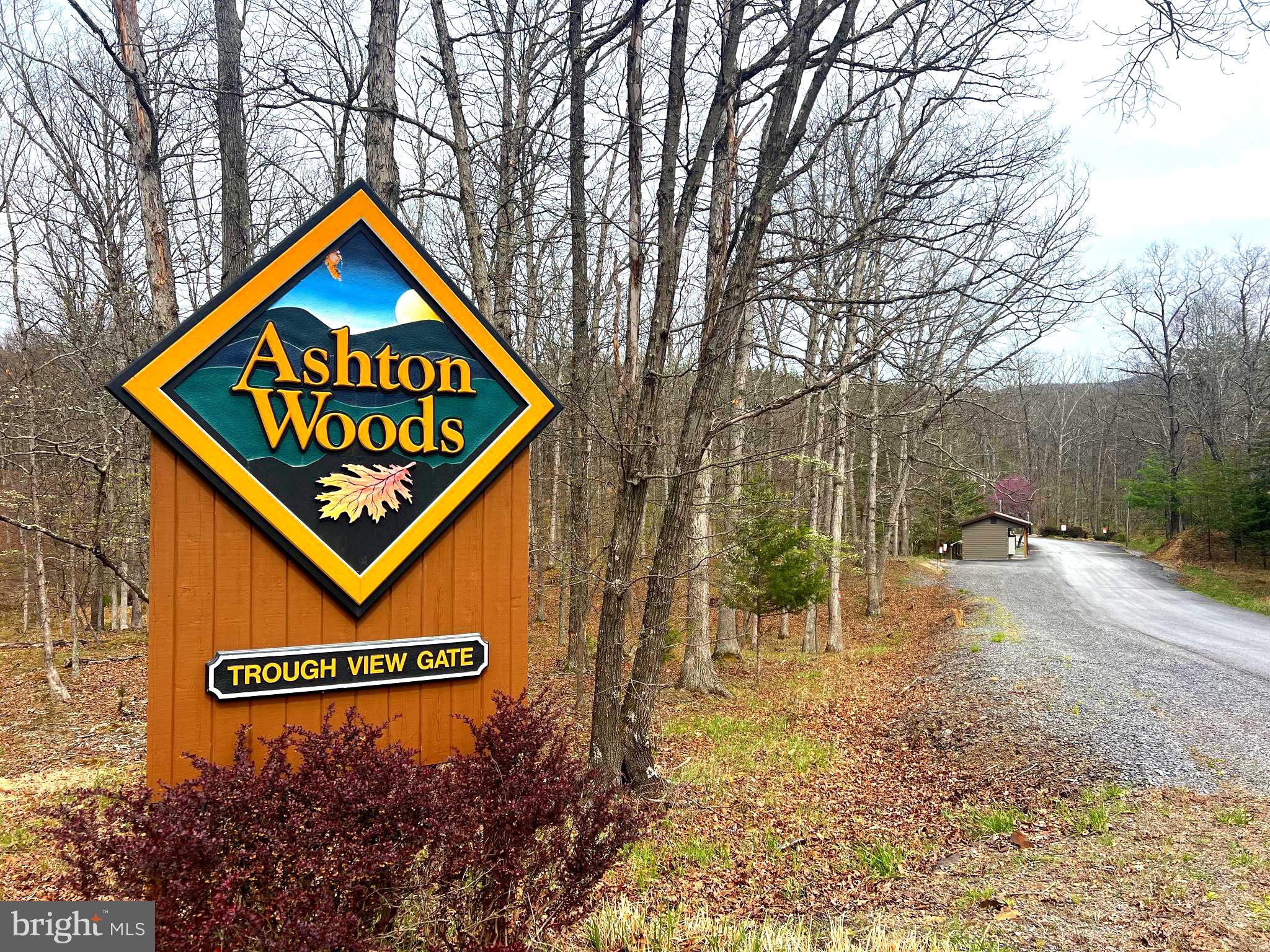 ASHTON WOODS - Land