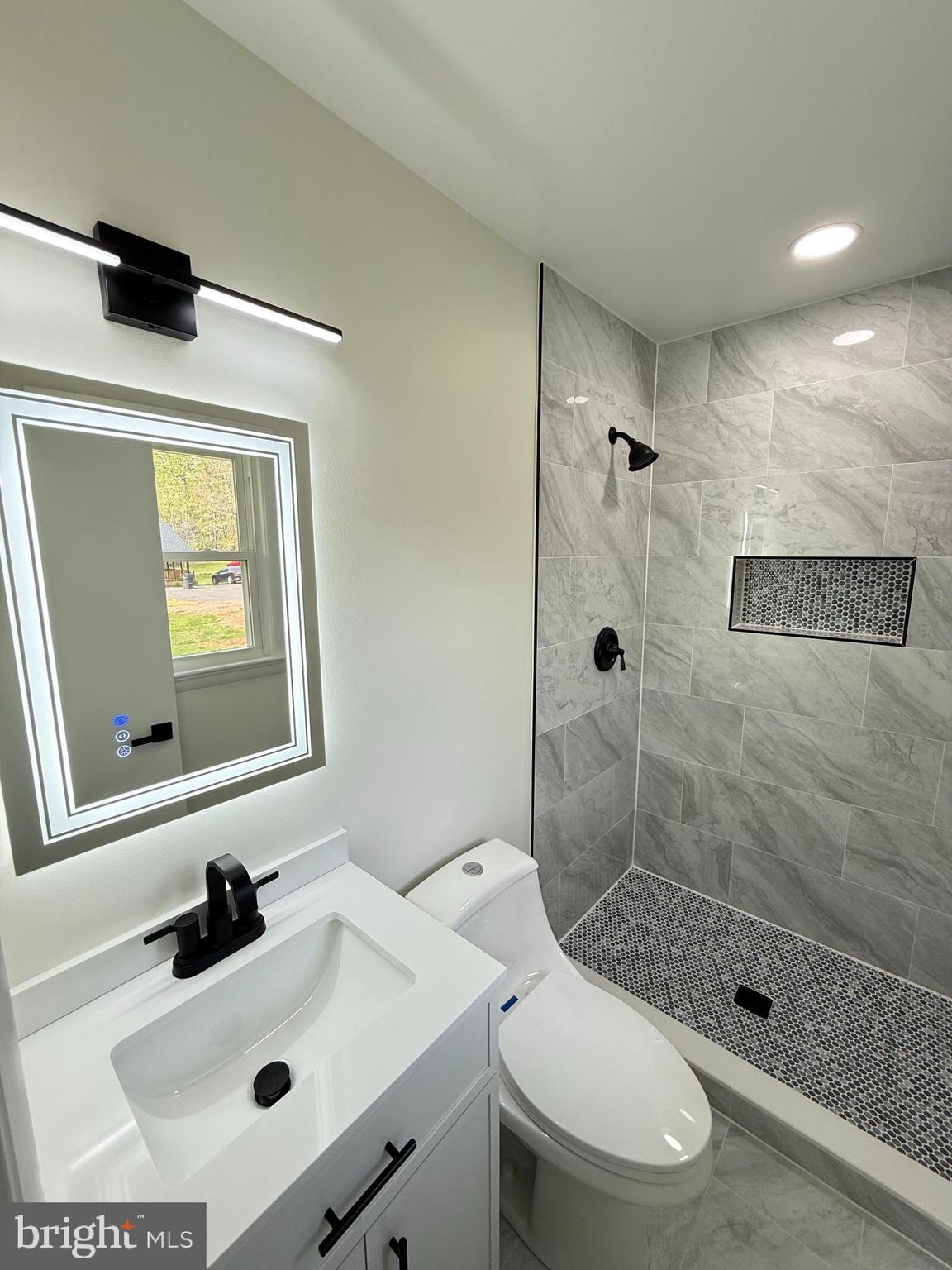 POST ROAD VILLAGE - Residential Lease