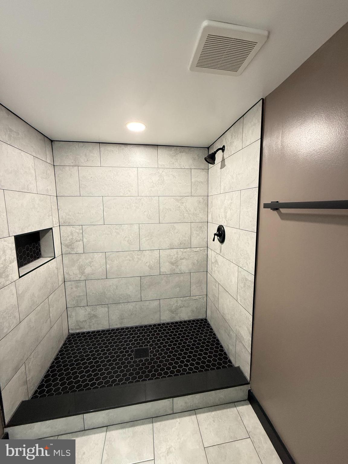 POST ROAD VILLAGE - Residential Lease