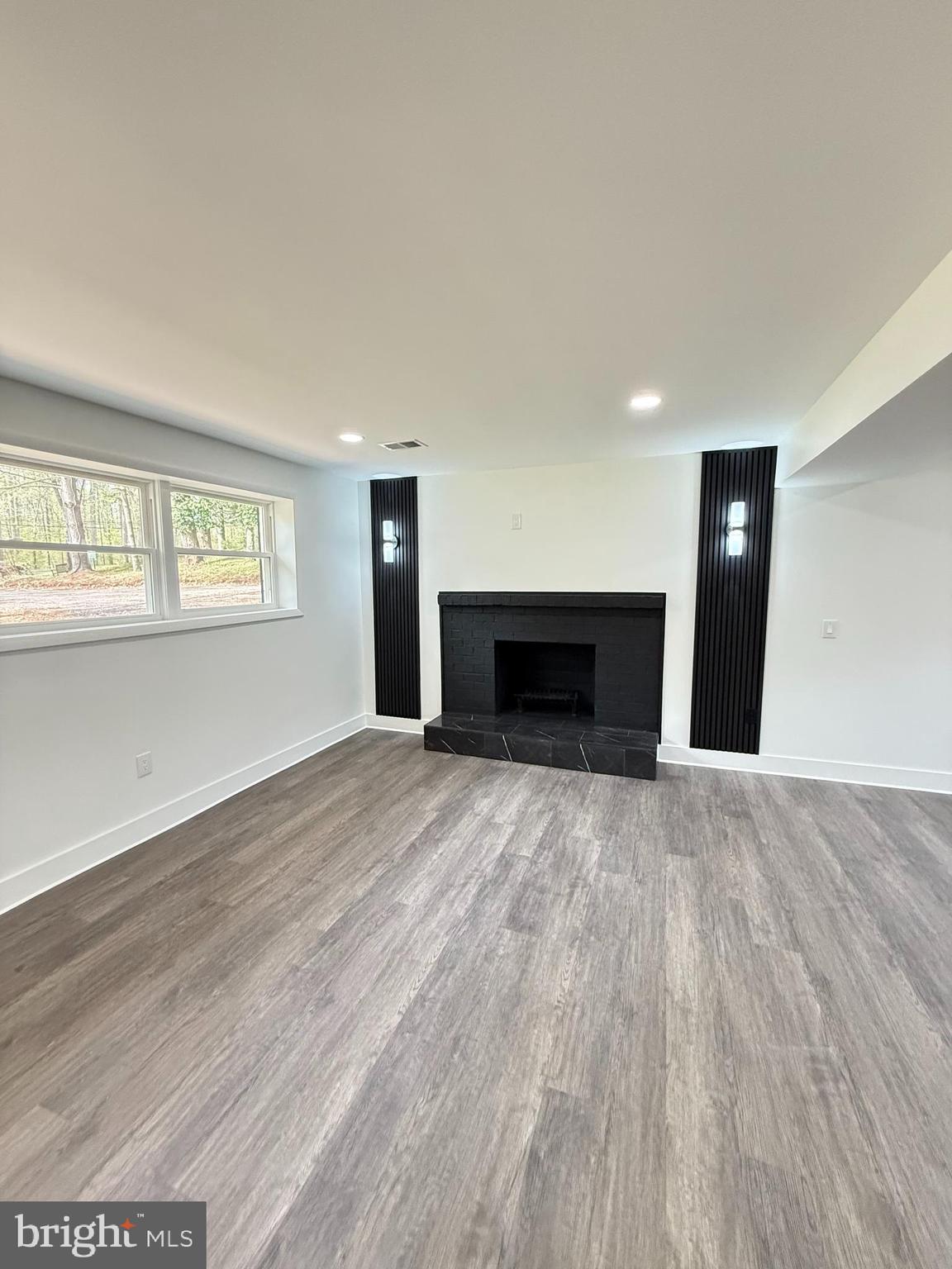 POST ROAD VILLAGE - Residential Lease