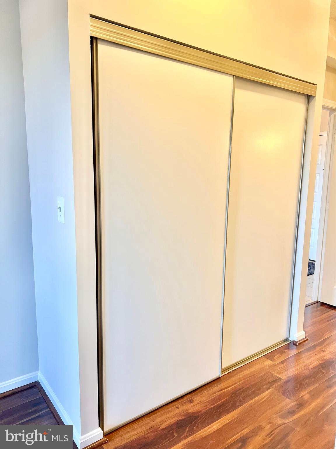 VANTAGE POINT EAST AT LEISURE WORLD - Residential