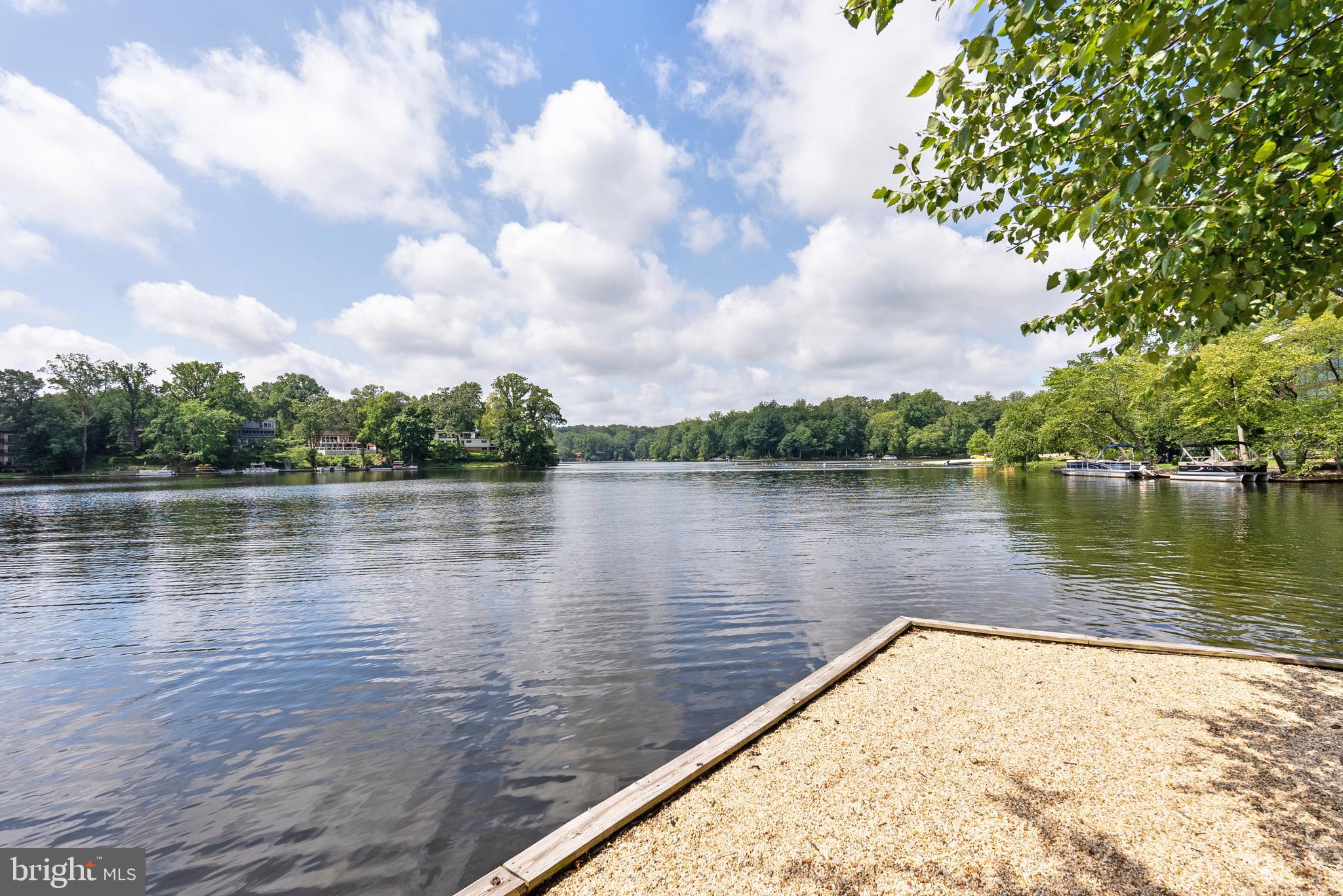 BARCROFT LAKE SHORES - Residential