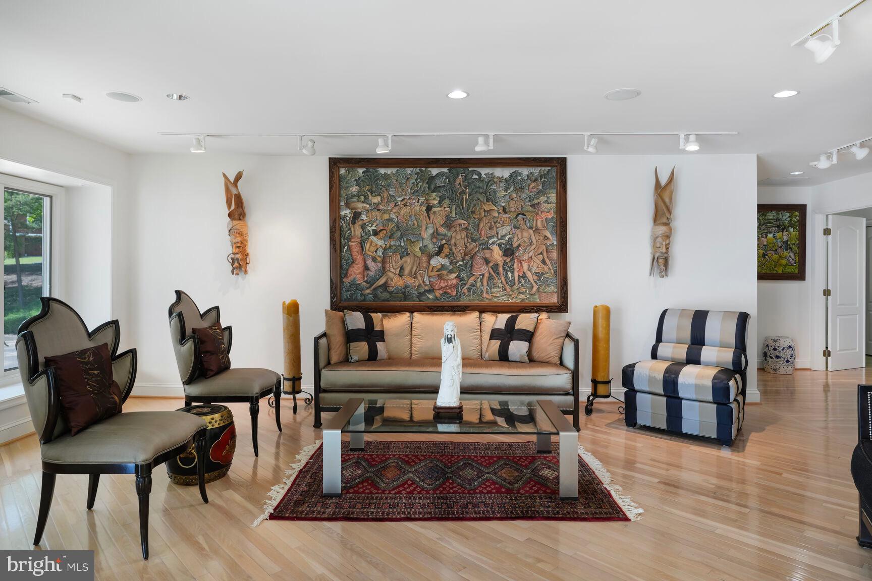 BARCROFT LAKE SHORES - Residential