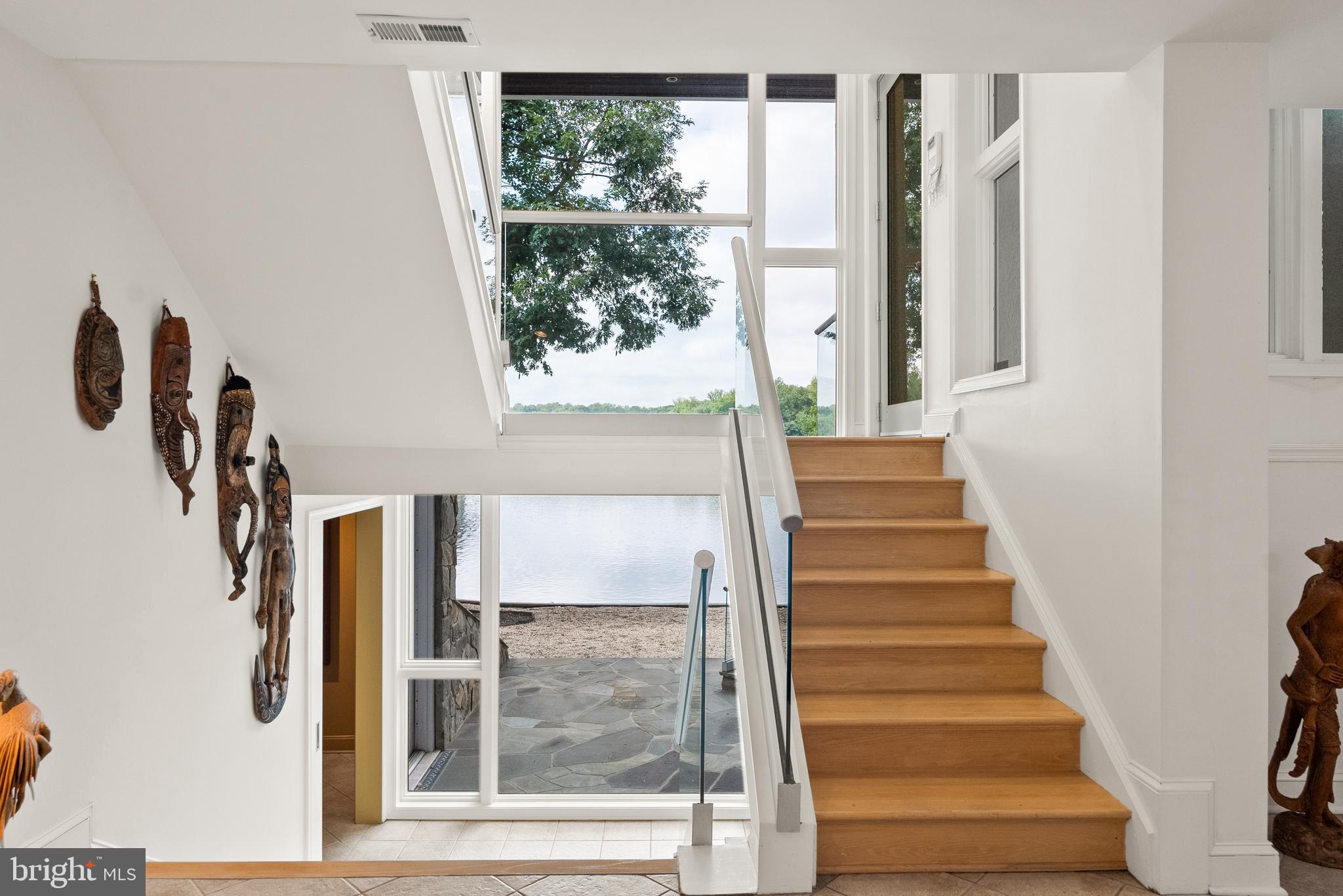 BARCROFT LAKE SHORES - Residential