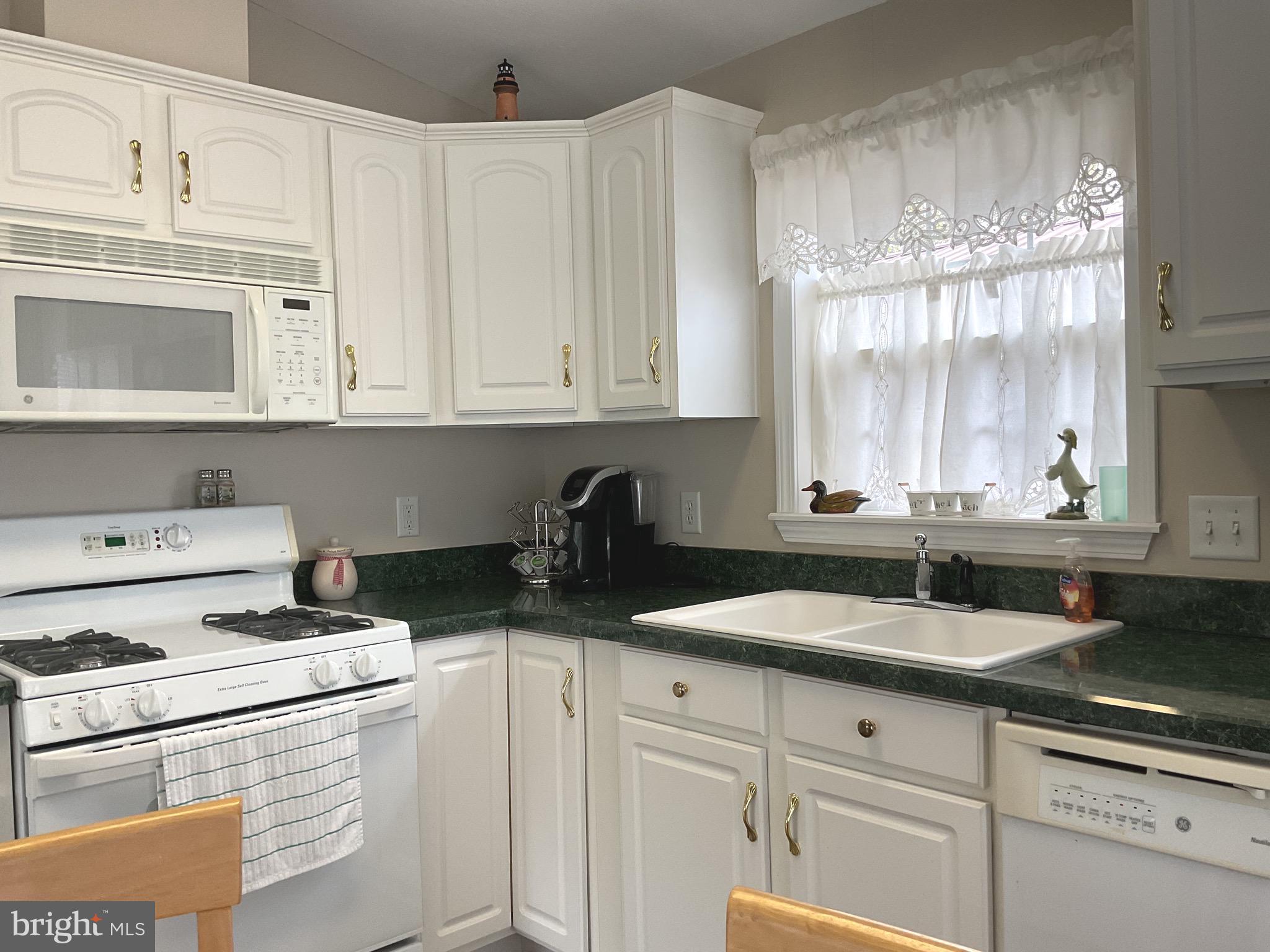 WHITE HORSE PARK PH 3 - Residential